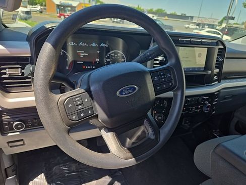 Used 2024 Ford F250 XLT AWD/4WD image 13