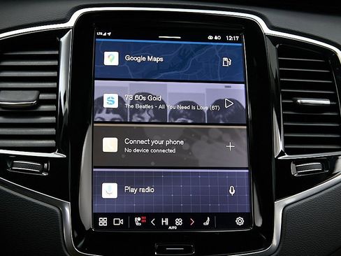 Used 2024 Volvo XC90 B6 Ultimate w/ Protection Package Premier image 31