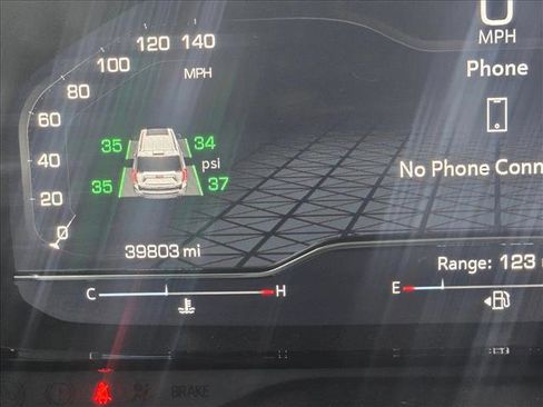 Used 2022 GMC Yukon XL Denali w/ Denali Ultimate Package image 11