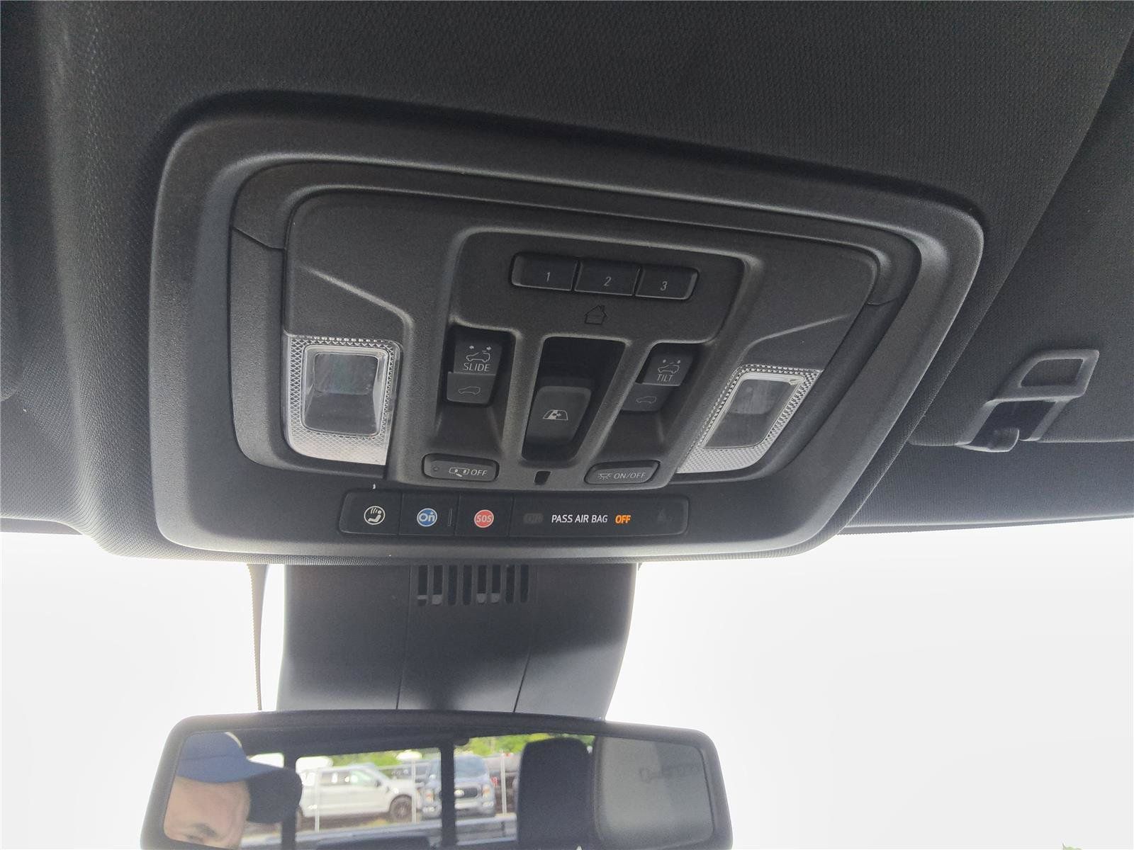 Used 2023 GMC Sierra 1500 AT4 w/ AT4 Premium Package AWD/4WD image 39