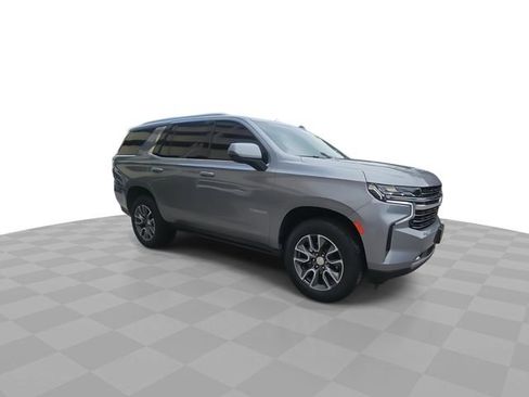 Used 2023 Chevrolet Tahoe LT w/ Luxury Package RWD image 2