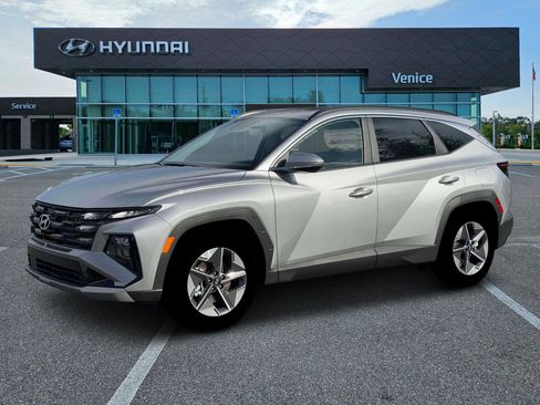 New 2026 Hyundai Tucson SEL FWD image 2