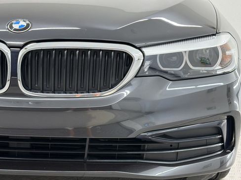 Used 2020 BMW 530i xDrive w/ Premium Package AWD/4WD image 12