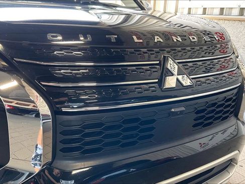Used 2022 Mitsubishi Outlander SE FWD image 24