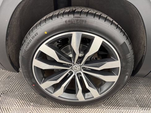 Used 2021 Volkswagen Atlas S image 33