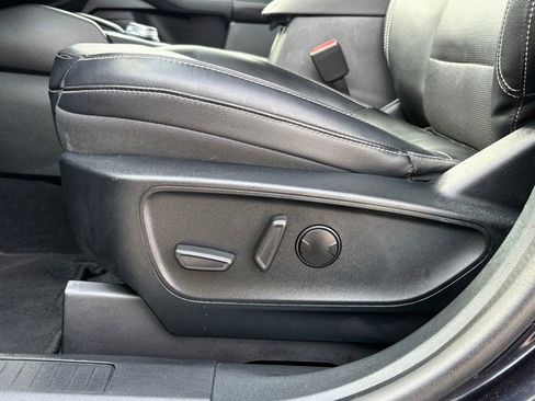 Used 2021 Ford Escape SEL FWD image 11
