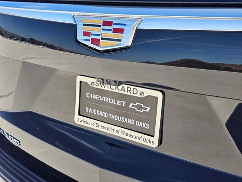 Used 2024 Cadillac Escalade ESV Premium Luxury Platinum AWD/4WD image 15