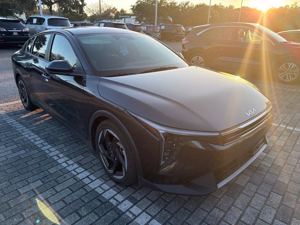 Used 2025 Kia K4 EX FWD image 1