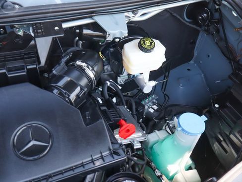 Used 2025 Mercedes-Benz Sprinter 2500 image 18