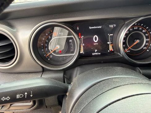 Used 2023 Jeep Wrangler Unlimited Sport AWD/4WD image 9