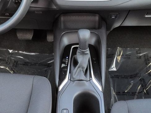 Certified 2025 Toyota Corolla LE FWD image 18