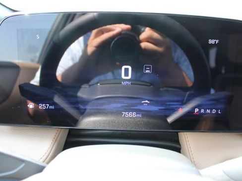 Used 2025 Chevrolet Equinox ACTIV w/ Safety and Technology Package FWD image 20