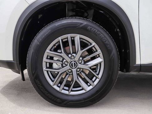 Used 2023 Nissan Rogue S AWD/4WD image 11