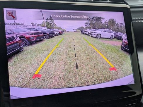 New 2025 Jeep Grand Cherokee L Limited w/ Black Appearance Package image 19