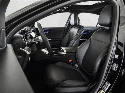 New 2026 Mercedes-Benz C 300 4MATIC Sedan image 18
