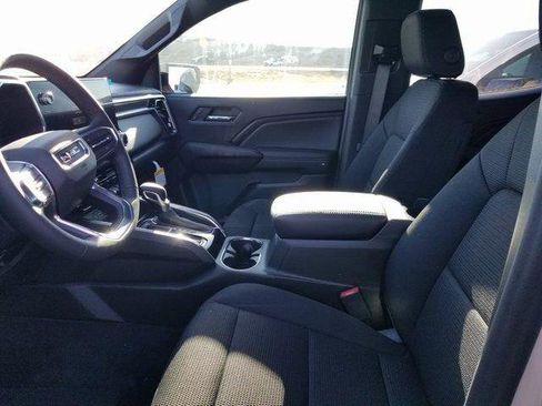 New 2026 GMC Canyon Elevation w/ Convenience Package image 9