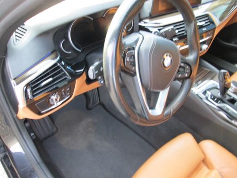 Used 2019 BMW 530e 530e iPerformance 4dr Sedan w/ Convenience Package image 45