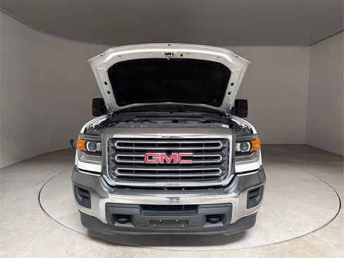 Used 2019 GMC Sierra 2500 2WD Crew Cab w/ Sierra Convenience Package image 11