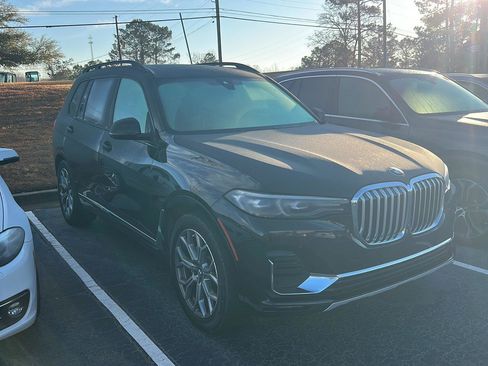 Used 2021 BMW X7 xDrive40i w/ Premium Package image 6