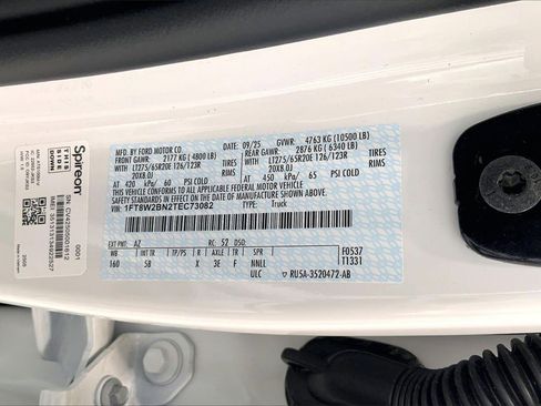 Used 2026 Ford F250 Lariat w/ Chrome Package image 8