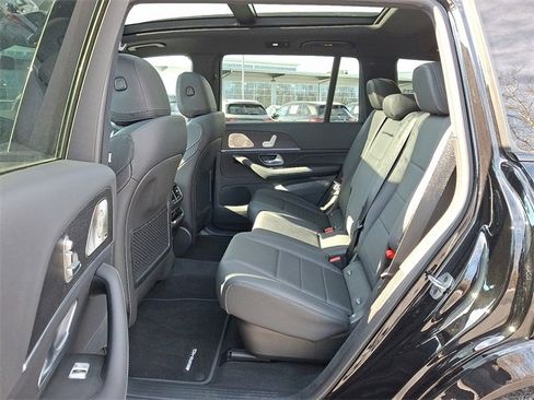 Certified 2025 Mercedes-Benz GLS 450 4MATIC image 11