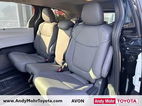 Certified 2026 Toyota Sienna LE FWD image 30