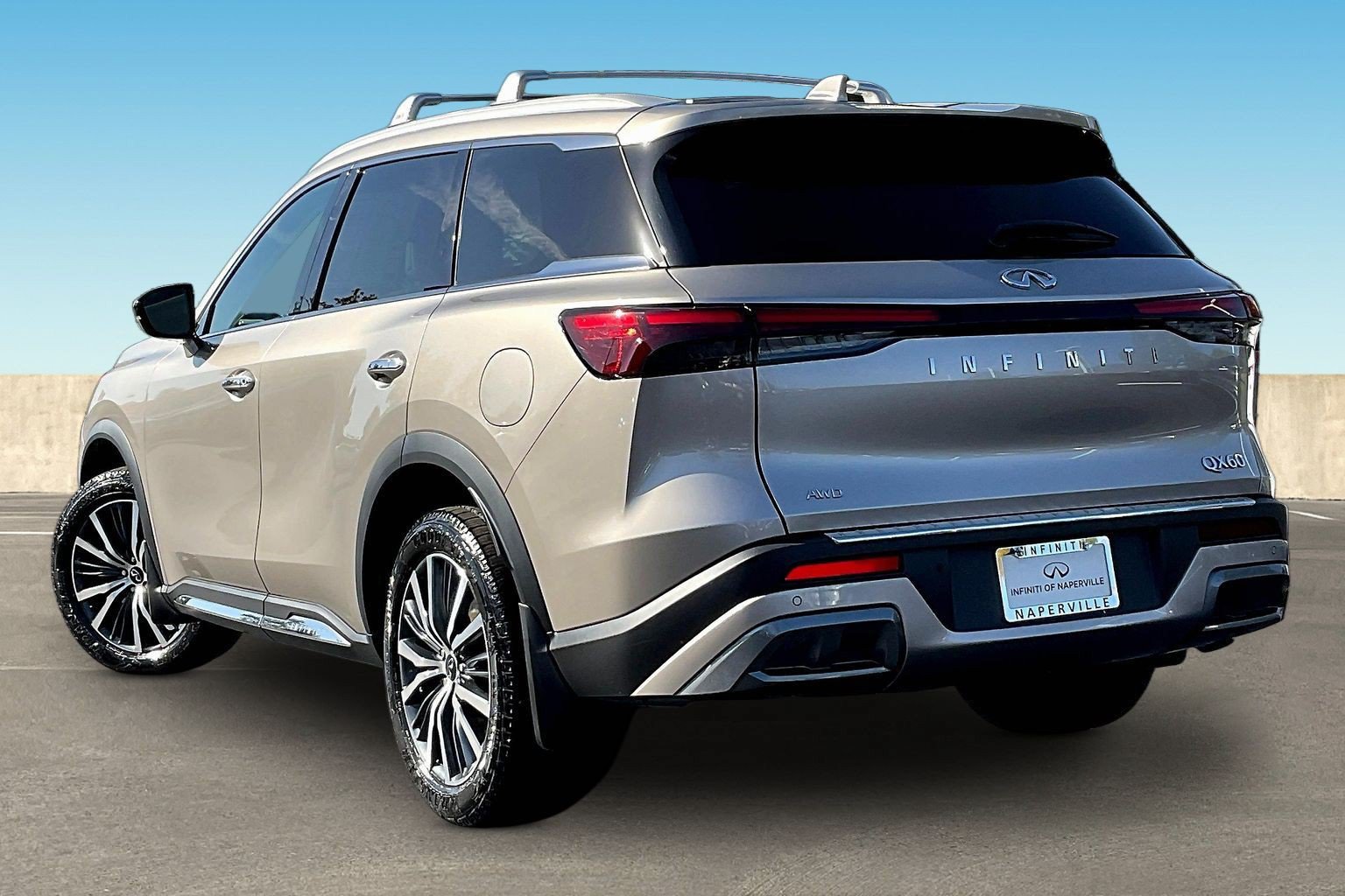 Certified 2023 INFINITI QX60 Sensory w/ Cargo Package AWD/4WD image 4