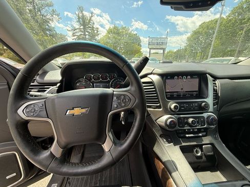 Used 2016 Chevrolet Suburban LT AWD/4WD image 13