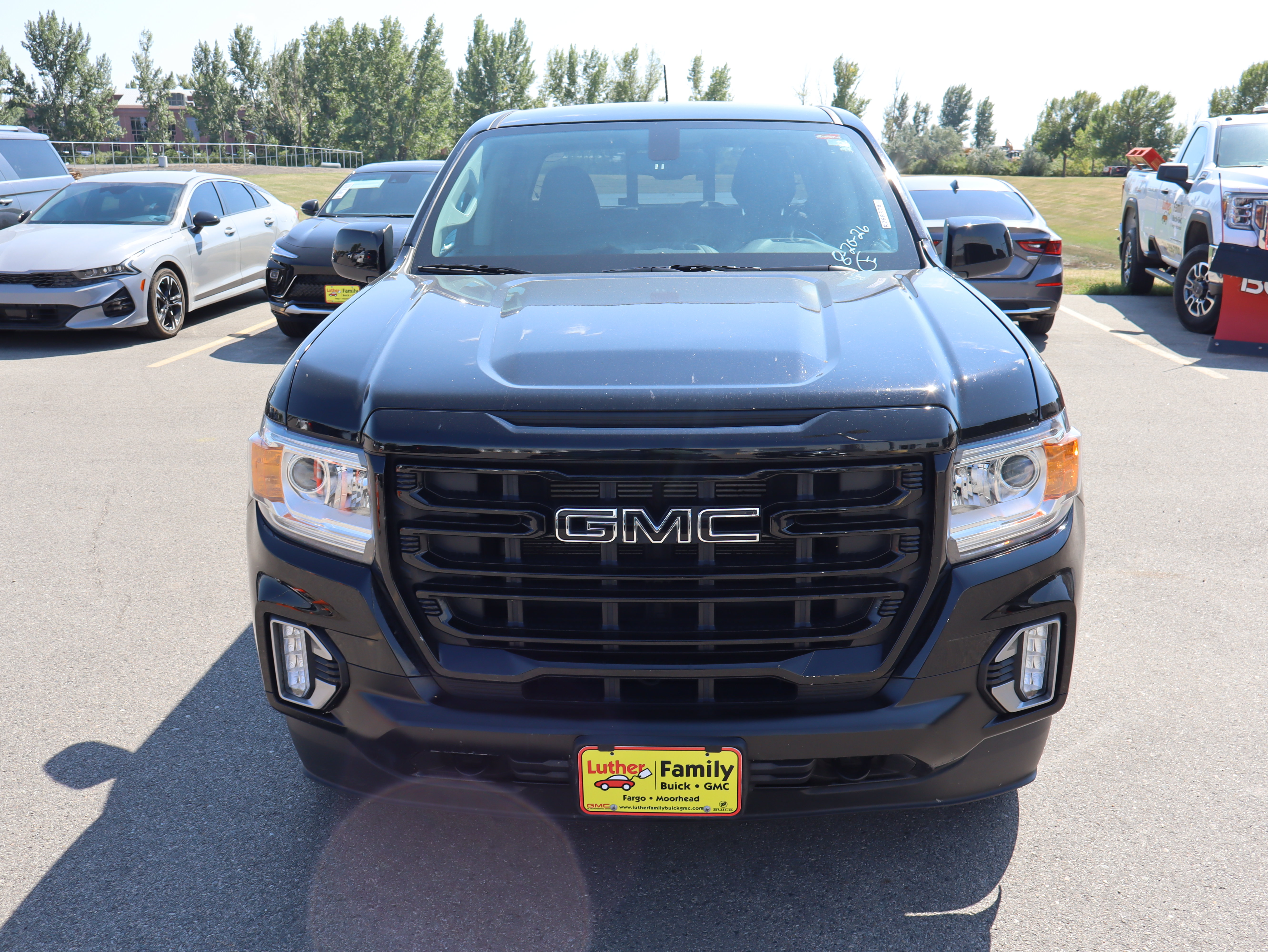 Used 2022 GMC Canyon Elevation w/ Elevation Premium Package AWD/4WD image 2