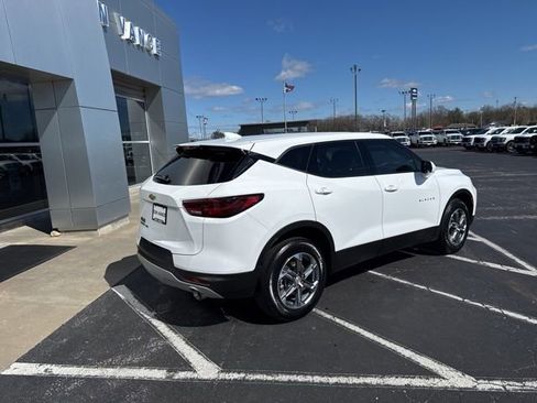 Used 2023 Chevrolet Blazer LT image 5