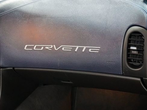 Used 2013 Chevrolet Corvette 427 w/ 1SC Preferred Equipment Group RWD image 37