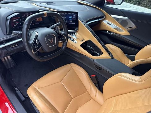 Used 2021 Chevrolet Corvette Stingray w/ Engine Appearance Package image 18