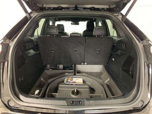 Used 2022 Ford Edge ST-Line image 18
