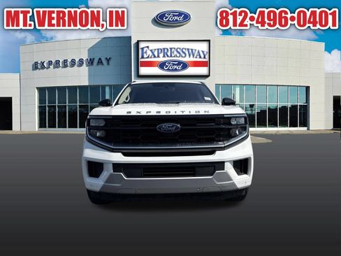 Used 2025 Ford Expedition Platinum AWD/4WD image 11