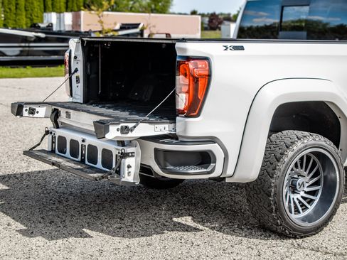 Used 2021 GMC Sierra 1500 Elevation w/ Preferred Package AWD/4WD image 14