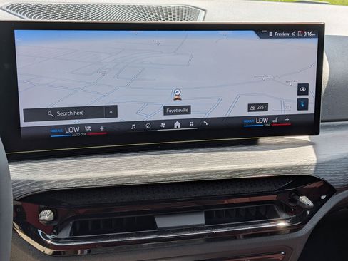 Used 2025 BMW i4 eDrive40 w/ M Sport Package RWD image 25