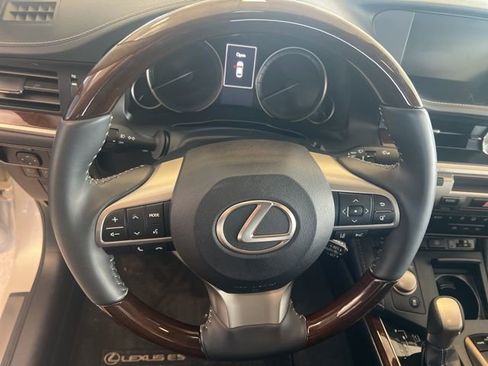 Used 2018 Lexus ES 350 image 22