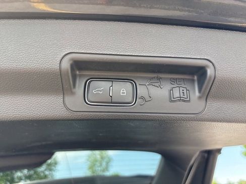 Certified 2024 Ford Explorer XLT w/ Equipment Group 202A AWD/4WD image 16
