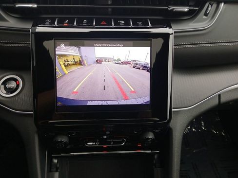 New 2026 Jeep Grand Cherokee L Laredo RWD image 9