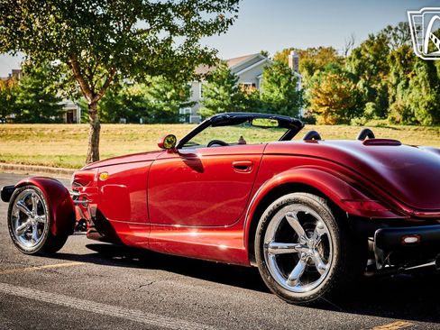 Used 2002 Chrysler Prowler image 34