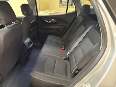 Used 2022 GMC Terrain SLE w/ Driver Convenience Package AWD/4WD image 28