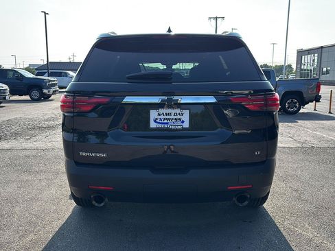 Used 2023 Chevrolet Traverse LT FWD image 8