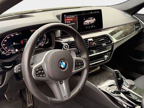 Used 2023 BMW 540i xDrive w/ M Sport Package AWD/4WD image 9