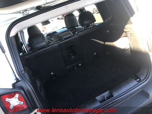Used 2019 Jeep Renegade Trailhawk image 20