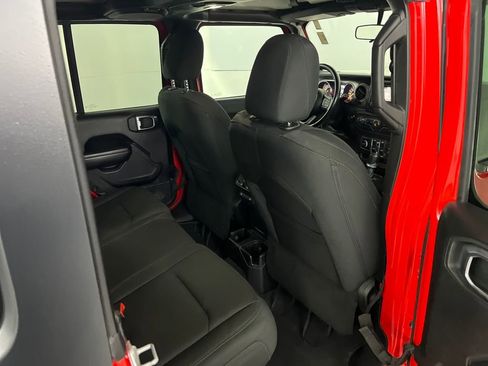 Used 2018 Jeep Wrangler Unlimited Sport S image 22