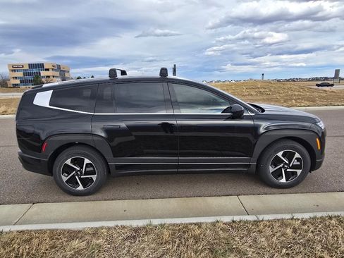 New 2026 Hyundai Ioniq 9 SE image 6