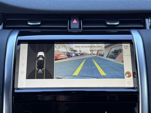 Used 2023 Land Rover Discovery Sport SE image 25