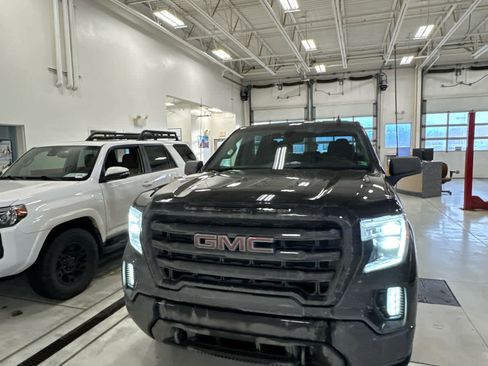 Used 2020 GMC Sierra 1500 Elevation w/ Elevation Value Package image 2
