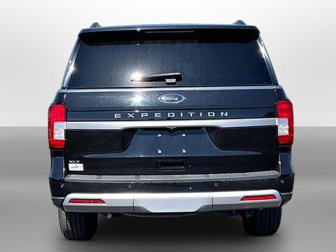 Used 2024 Ford Expedition XLT AWD/4WD image 4