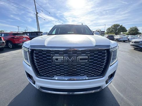 Used 2023 GMC Yukon XL Denali Ultimate w/ LPO, Floor Liner Package AWD/4WD image 28